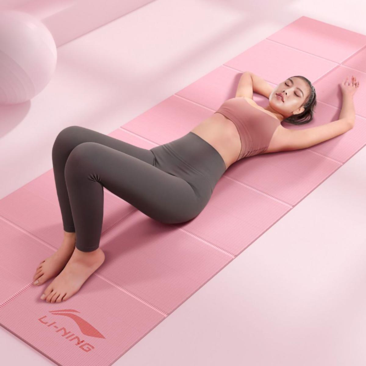 Thảm tập yoga Tpe chống trượt gấp gọn tiện dụng độ bám tốt size 173x61 cm